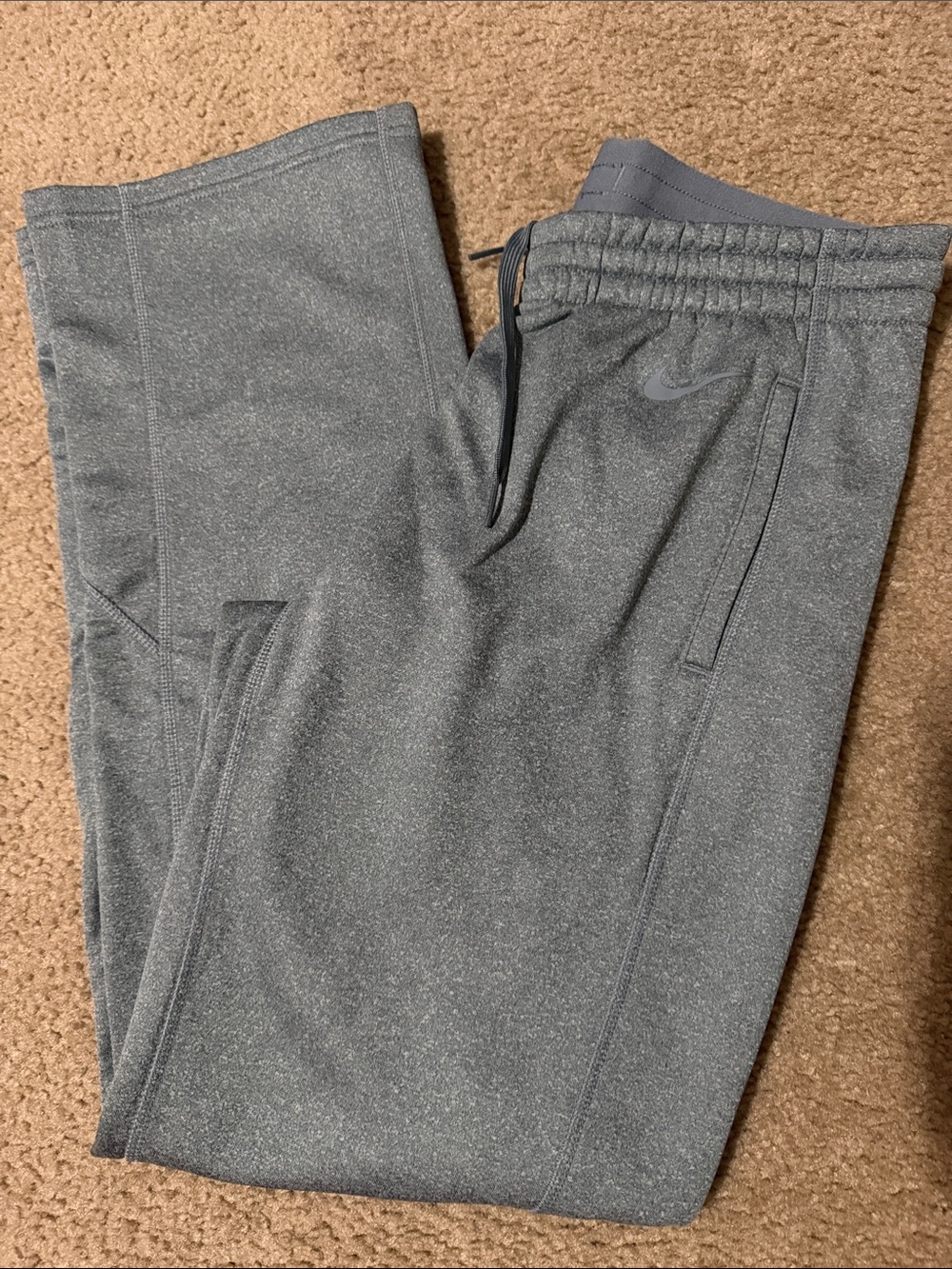 Nike Women’s Therma Dri-FIT Gray Training Pants – Size Small